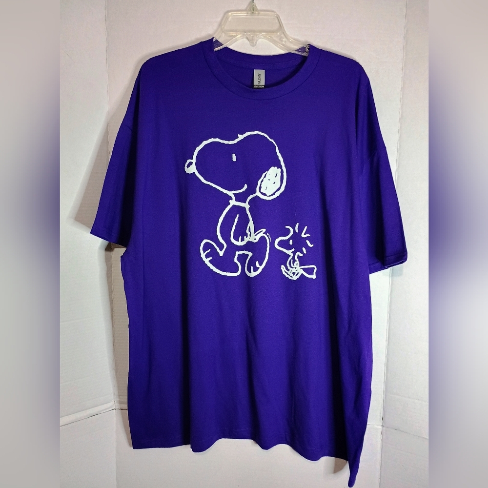 Purple Gildan Women's Snoopy T-Shirt Size 2X